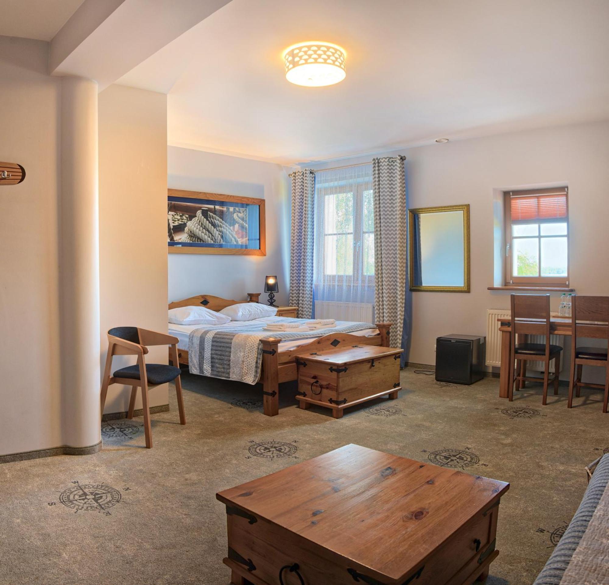 Hotel Joseph Conrad Spa & Wellness Pisz Exterior photo